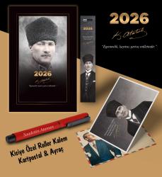 2026 Komutan Atatürk Ajandası Ayraç Kartpostal Kalem - Kırmızı