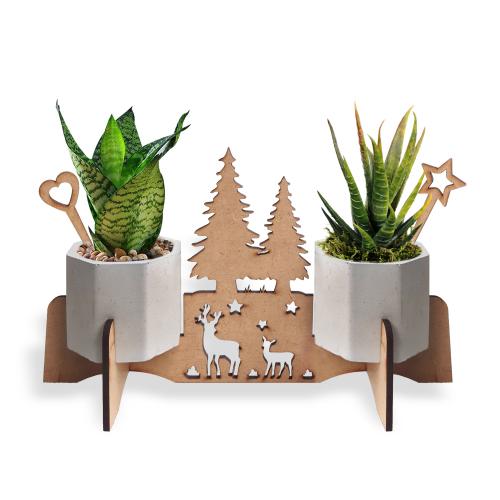 Beton Saksılı Çam Ağacı ve Geyik Desenli Ahşap Stand