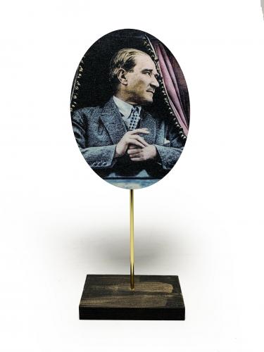 Ayaklı Atatürk Tablo 1